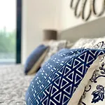 Luxury 3 Bedroom 300m From The Apartament