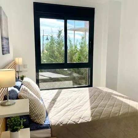 아파트 Luxury 3 Bedroom 300m From The