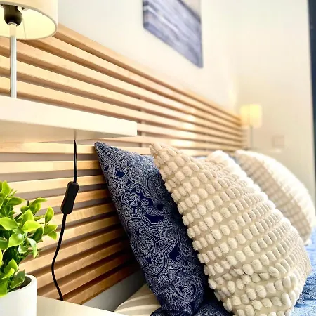 Luxury 3 Bedroom 300m From The Appartement