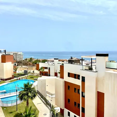 Апартаменти Luxury 3 Bedroom 300m From The Фуенхірола