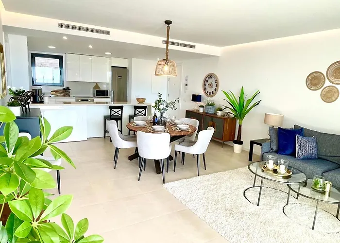 Appartement Luxury 3 Bedroom 300m From The *