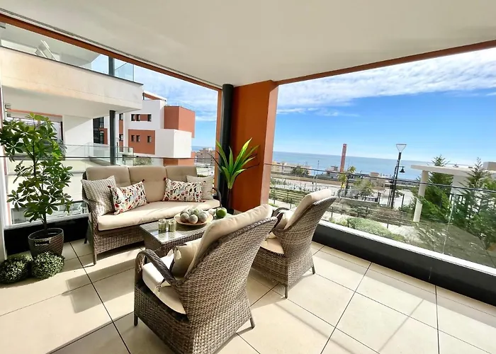 Luxury 3 Bedroom 300m From The Appartement *