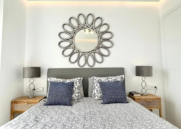 Luxury 3 Bedroom 300m From The