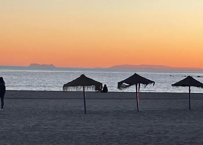 Luxury 3 Bedroom 300m From The Appartement