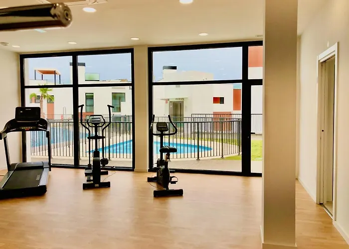 Luxury 3 Bedroom 300m From The Fuengirola