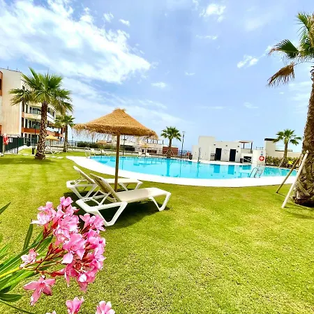 Luxury 3 Bedroom 300m From The * Fuengirola