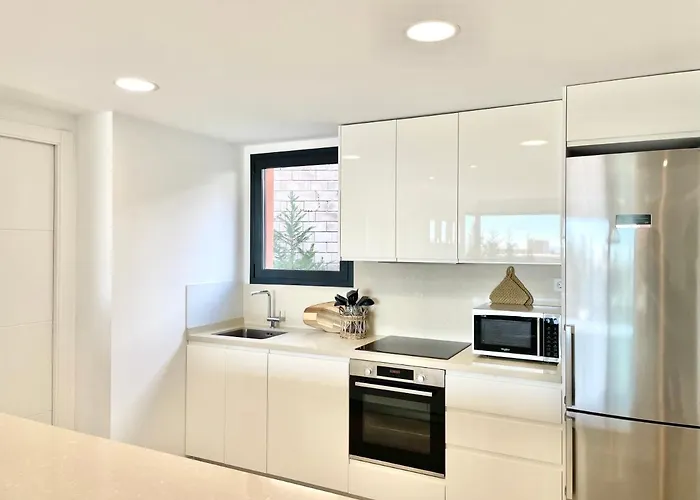 דירה Luxury 3 Bedroom 300m From The