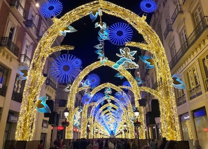 Luxury 3 Bedroom 300m From The * פואנגירולה