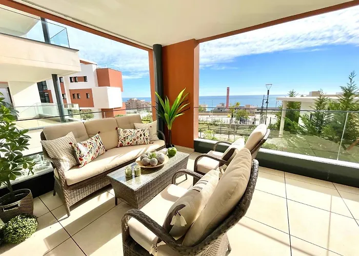 Luxury 3 Bedroom 300m From The פואנגירולה